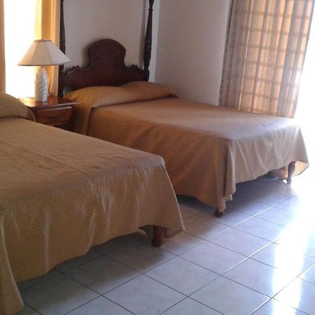 Whispering Bamboo Cove Resort Belfast Ngoại thất bức ảnh